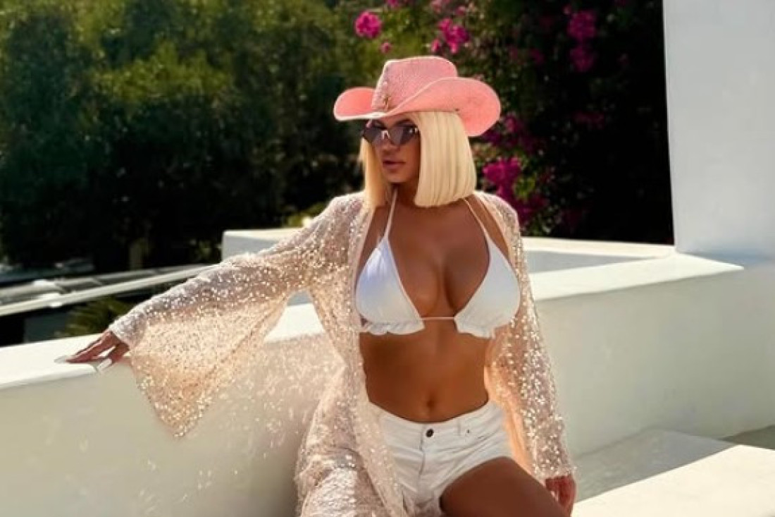 Pukla ozbiljne pare: Dara Bubamara izdvojila bogatstvo za letovanje na Mikonosu! (FOTO)