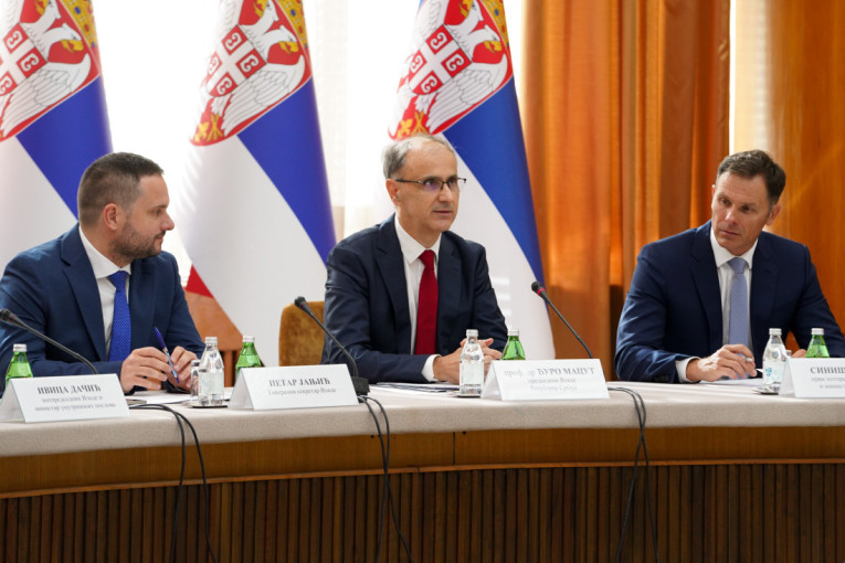 Svečana sednica Vlade u Palati Srbija: Macut poručio - Kao i u ustaničkoj Srbiji od nas se traži sloga i sabornost