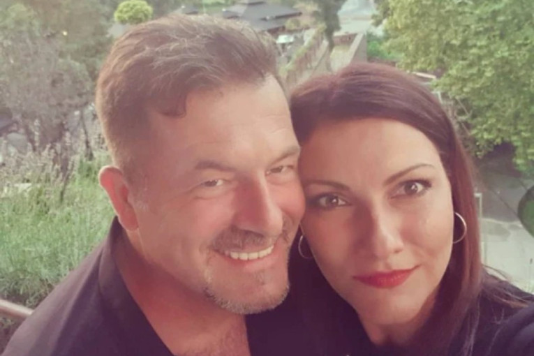 "Navikli smo, volim kad sam sam!" Saša Milošević otvoreno o odnosu sa 14 godina mlađom pevačicom!