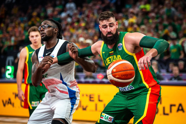 Dominacija Litvanije na otvaranju Eurobasketa: Valančijunas i družina demolirali Veliku Britaniju!
