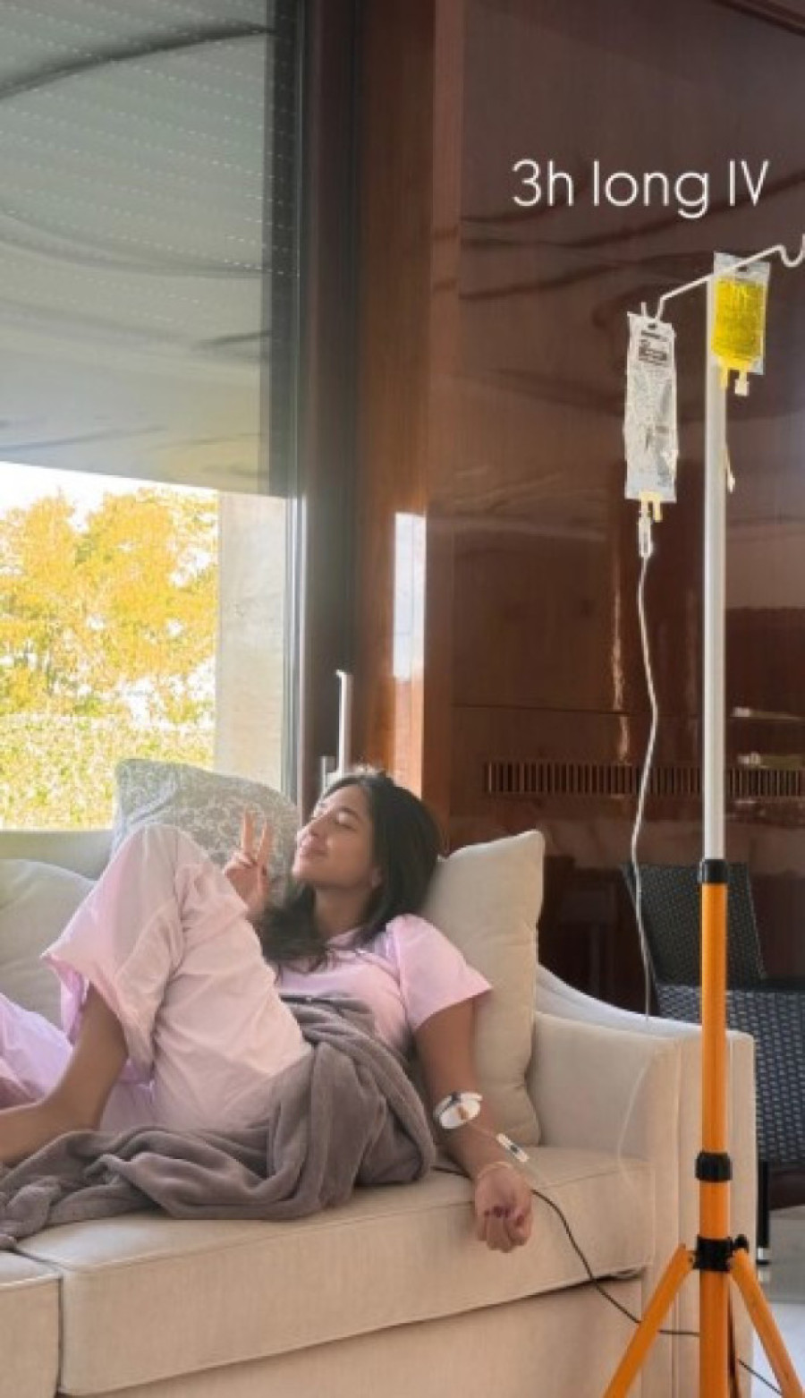 Ćerka Harisa Džinović završila na infuziji: Oglasila se iz kreveta, pa zabrinula sve! (FOTO)