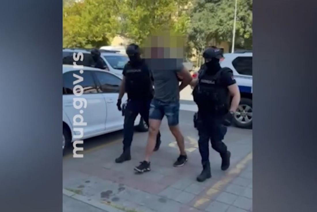 Priveden Miša Bačulov, lisice mu stavljene ispred kuće! (VIDEO)