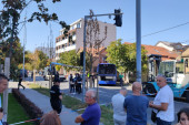 GSP o nesreći u Zemunu: Autobus nije prevozio putnike, išao ka okretnici!