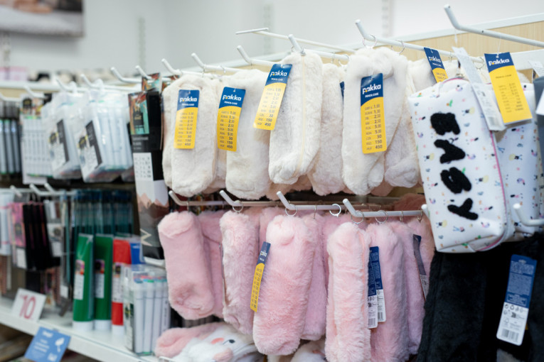 Ovo je mesto gde možete pronaći sve za školu, po odličnim cenama!