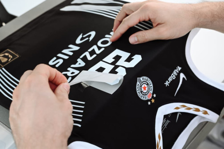 Lepota je u detaljima: Partizan predstavio dresove za novu sezonu (FOTO)