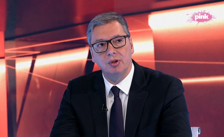 Vučić sinoć obradovao naciju! Još gradimo, skaču penzije…