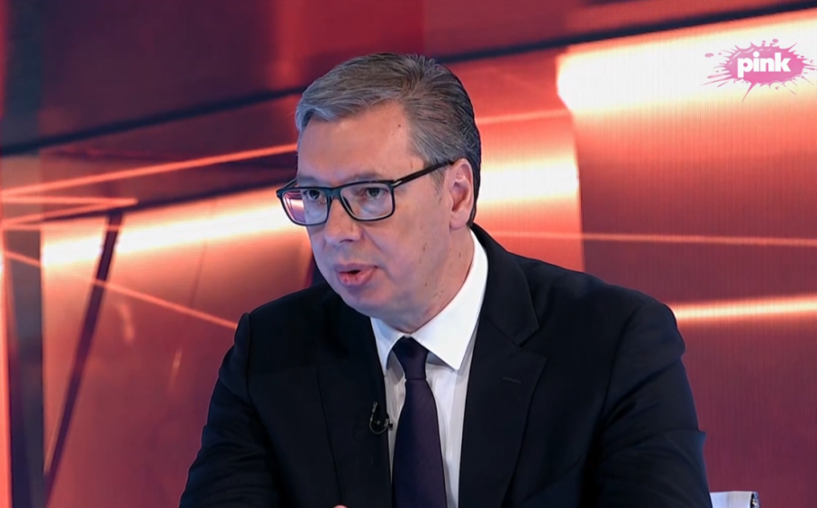 Vučić sinoć obradovao naciju! Još gradimo, skaču penzije…