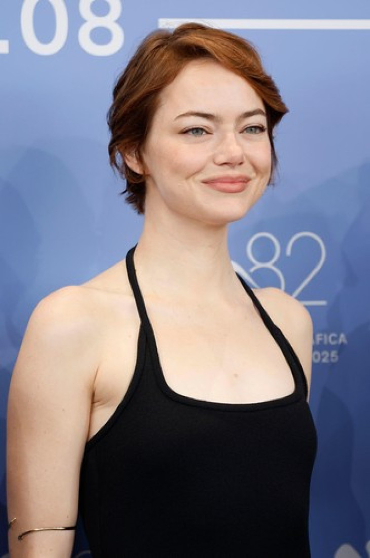 "Verujem u vanzemaljce, ja sam druga osoba!" Ema Stoun iznenadila svojim priznanjem!