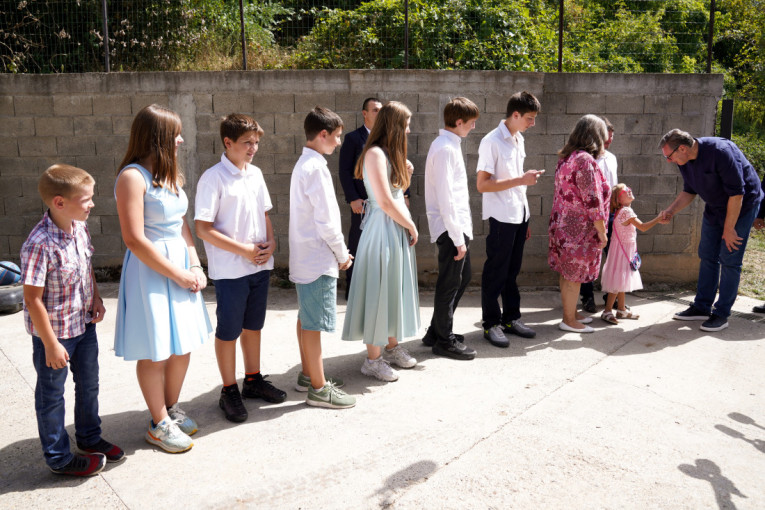 Majka devetoro dece posle posete Vučića: Ogromno nam znači podrška države i nove mere