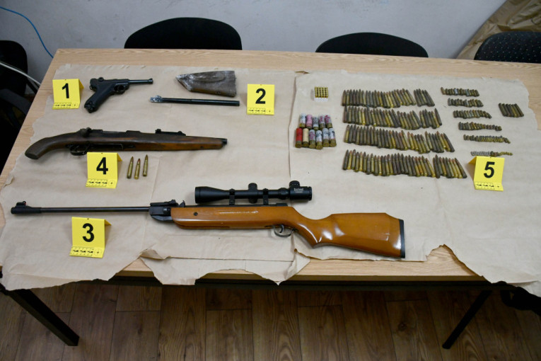 Arsenal u stanu: Pančevcu krivična prijava zbog ilegalnog oružja