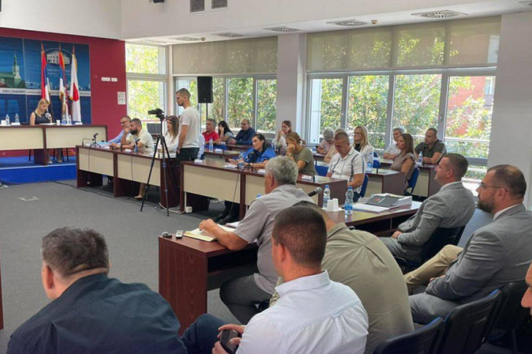 Kadrovska rešenja na sednici Skupštine: Imenovani direktori inđijskih ustanova