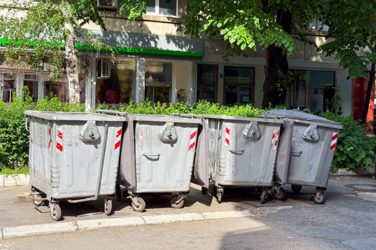 Od ključeva i dokumenata do ušteđevine: Šta sve građani bace u smeće greškom