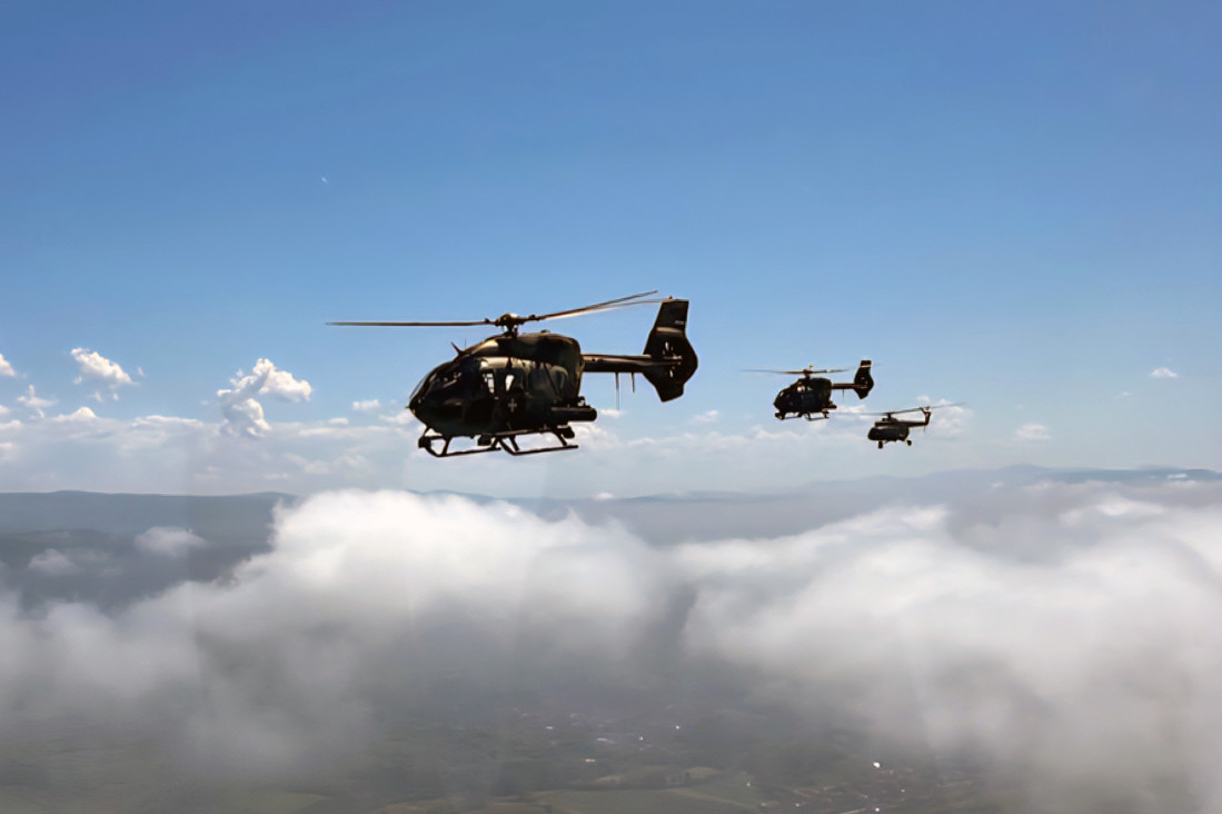 Spektakl na nebu iznad Niša: Helikopteri Vojske Srbije uvežbavaju formacijsko letenje (FOTO)