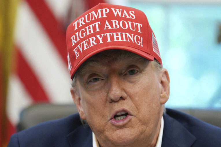 Glasine o smrti Trampa uzdrmale SAD: Predsednik se oglasio - evo šta je poručio!