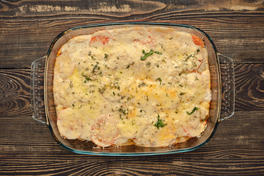 Recept dana: Kaneloni punjeni šunkom i sirom, pa ušuškani na spanaću su jelo koje će nedeljni ručak pretvoriti u gozbu