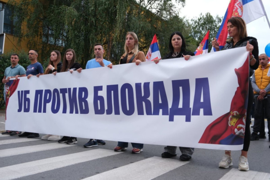 Građani odsvirali kraj rušenju države! Trobojke se vijorile u skoro 100 gradova, ovo je pravo lice Srbije (FOTO/VIDEO)