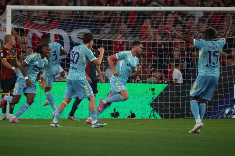 Vlahović jedan od najboljih u Evropi! Srbina ishvalio bivši selektor Italije, koji mu je bio i trener