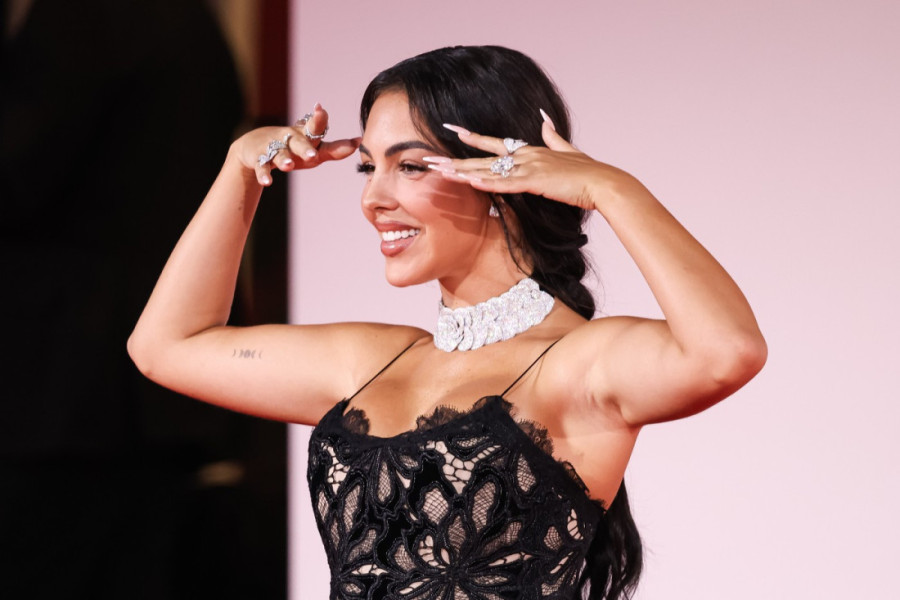 Fotografija vredna milione izazvala buru komentara: Georgina i Ronaldo šokirali sve!