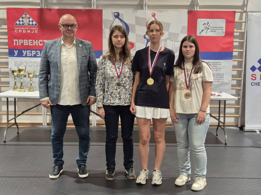 Dodelom pehara i medalja svečano zatvoreno Prvenstvo Srbije u brzopoteznom i ubrzanom šahu