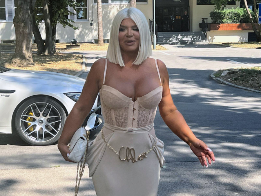 "Zvezde Granda" dobile novi studio! Voditelj ga se jedva dočepao: Imao udes, a pre snimanja se zaključao u WC!