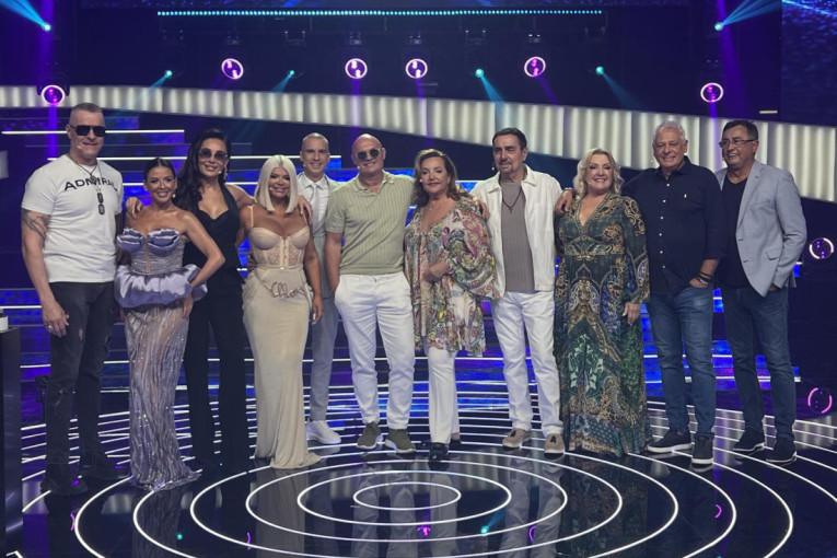 "Zvezde Granda" dobile novi studio! Voditelj ga se jedva dočepao: Imao udes, a pre snimanja se zaključao u WC!