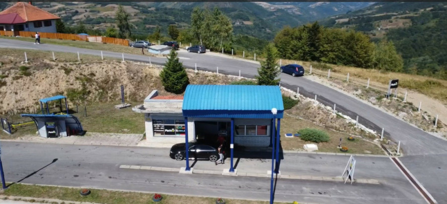 Bolje gazda u selu, nego raditi kod drugog u Beogradu: Ekonomista Dragan se vratio u rodne Kušiće i započeo ovaj biznis (FOTO)