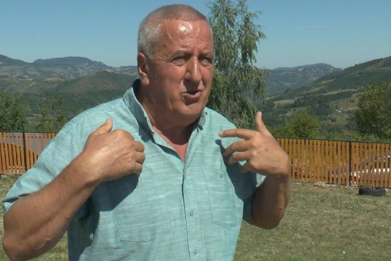 Bolje gazda u selu, nego raditi kod drugog u Beogradu: Ekonomista Dragan se vratio u rodne Kušiće i započeo ovaj biznis (FOTO)