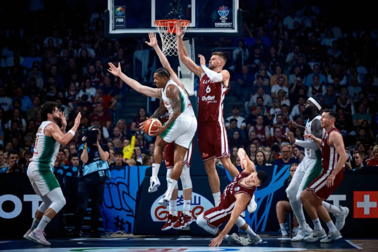 Rutina Letonaca: Porzingis i braća Bertans za drugu pobedu