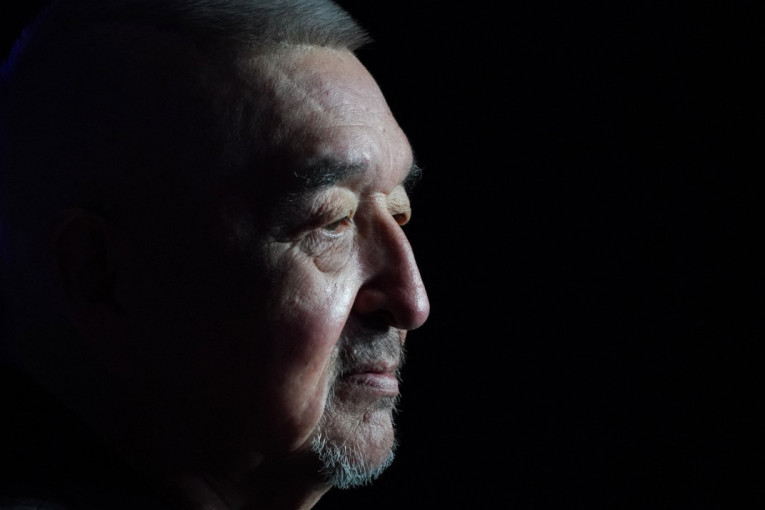 Nakon duge bolesti preminuo glumac Grejem Grin: Bio je zvezda filma "Ples sa vukovima"