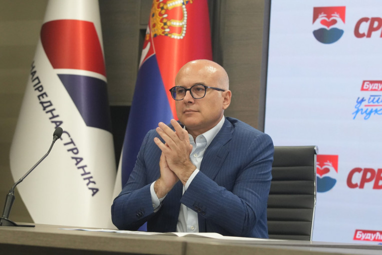 Oglasio se Miloš Vučević: Pevaj Srbijo, pobedili smo obojenu revoluciju! (VIDEO)