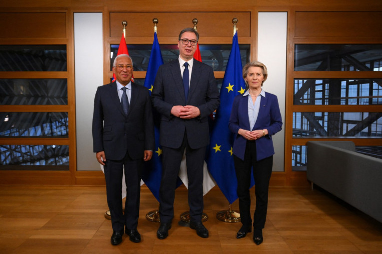 Počela radna večera Vučića, Fon der Lajen i Košte u Briselu