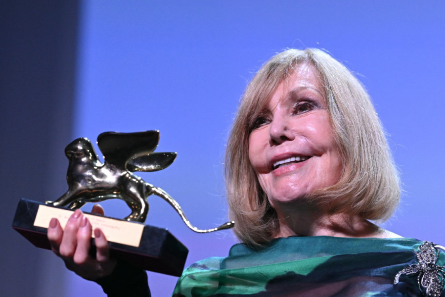 Glumici Kim Novak uručen počasni Zlatni lav za životno delo: Fatalna Hičkokova plavuša više ne liči na sebe (FOTO)