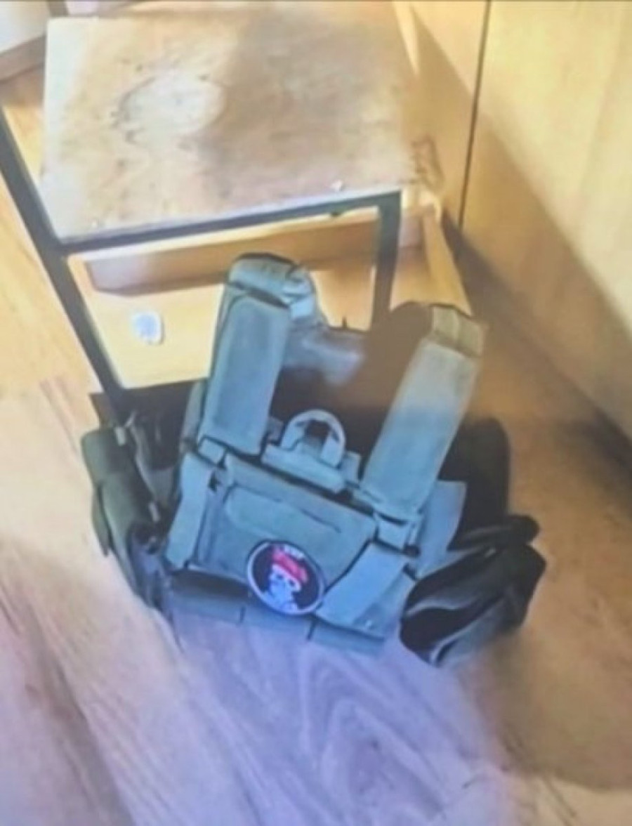 Na DIF-u u Novom Sadu pronađen vojni prsluk! Blokaderi spremali sačekušu za Drida?! (FOTO)