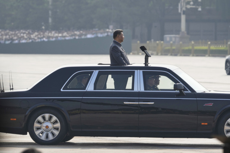 Sijeva "crvena zastava": Limuzina koja decenijama simbolizuje moć Kine