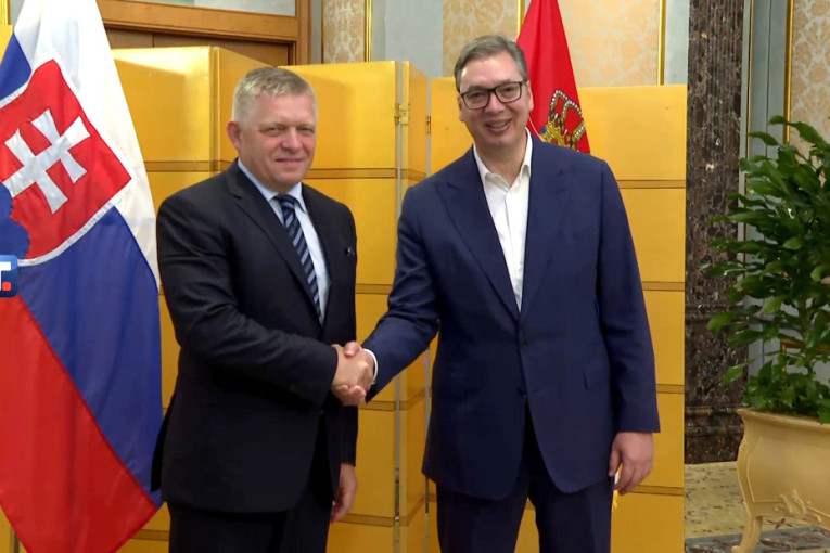 Vučić se sastao sa predstavnicima nekoliko kineskih kompanija (FOTO)