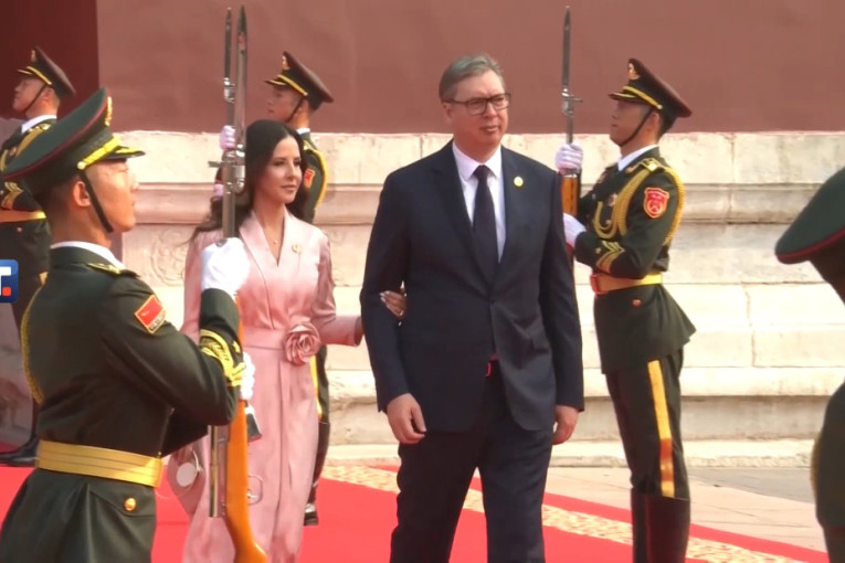 Srbija privlači investitore: Vučić sa čelnicima "Ziđin Mobing Group" (FOTO/VIDEO)