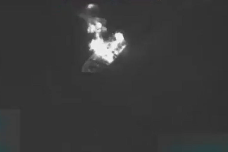 Amerikanci napali venecuelanski brod! Eksplozija odjeknula u međunarodnim vodama, čeka se potez Karakasa (VIDEO)