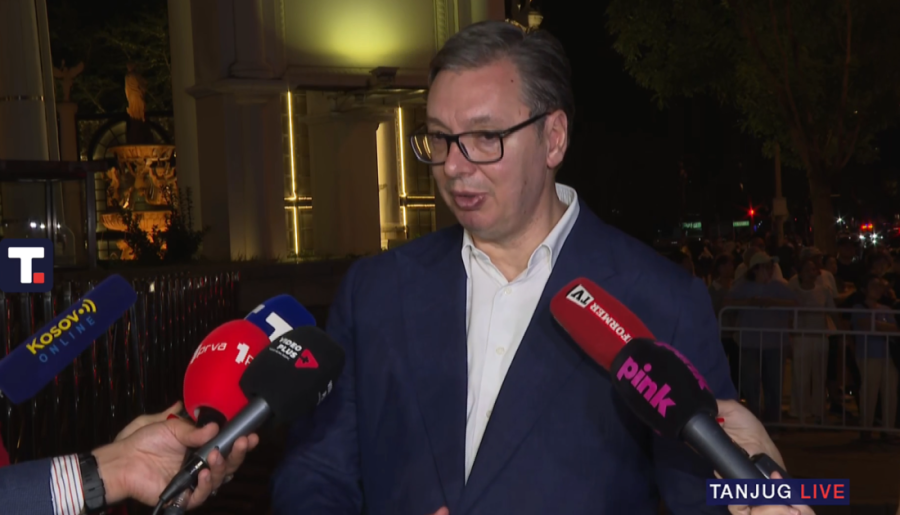 Predsednik Vučić: Do 1. decembra sledeće godine testiranje letećih automobila u Srbiji!
