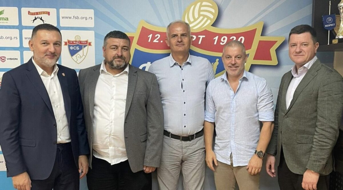 Potpisani ugovori o izgradnji novih fudbalskih terena u Beogradu