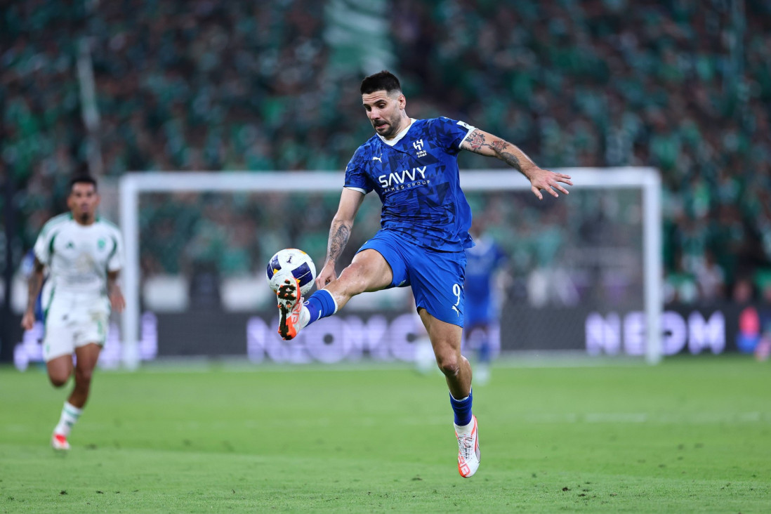 Mitrović ponovo zatresao mrežu! Srbin obradovao Piksija pred meč odluke!