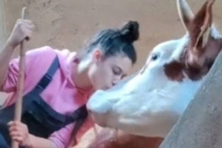 Anđelija čudo od samo 16 godina: Ona radi sve od čega tinejdžeri beže!