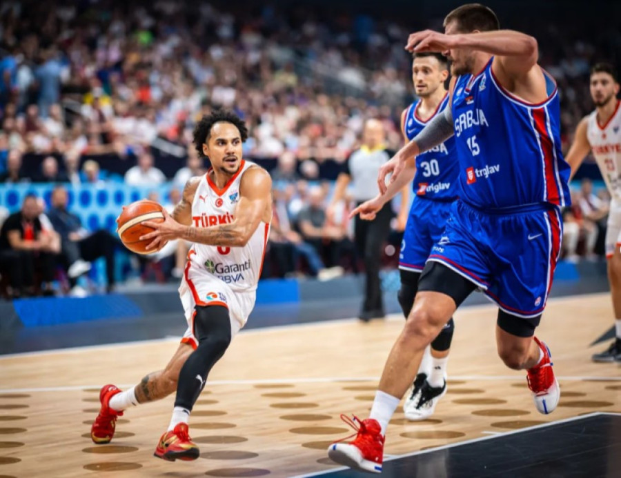Prvi poraz Orlova na Eurobasketu! Turci trojkama poslali Srbiju na Finsku!