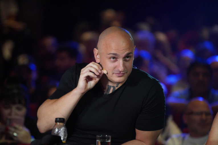 "Godinama zahvaljujem Gospodu Bogu!" Bekuta nikad emotivnija, čitava estrada na koncertu! (FOTO)