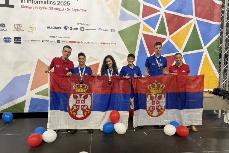 Ponos Srbije: Mladi informatičari doneli tri medalje sa olimpijade u Bugarskoj