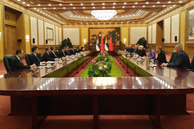 I danas važni sastanci: Vučić u Pekingu razgovarao sa predstavnicima više kineskih kompanija (FOTO)