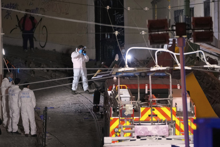 Građevinske ekipe ruše deo Bele kuće zbog izgradnje Trampove balske dvorane