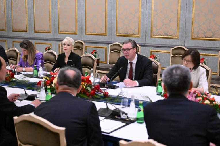 I danas važni sastanci: Vučić u Pekingu razgovarao sa predstavnicima više kineskih kompanija (FOTO)