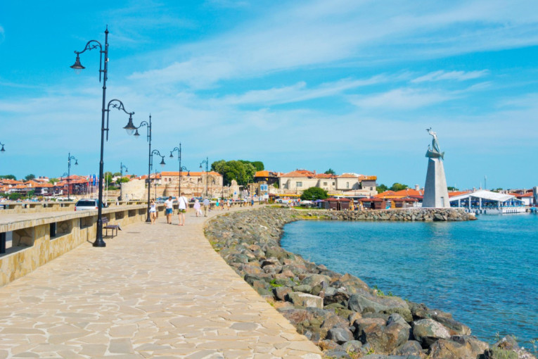 Odmor koji prija i duši i džepu: Po ceni noći u evropskoj metropoli u ovom gradu možete da se baškarite danima