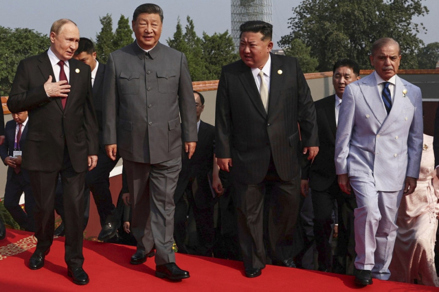 Besmrtnost i presađivanje organa: Mikrofon slučajno snimio razgovor Sija, Putina i Kima, evo o čemu su šaputala tri lidera