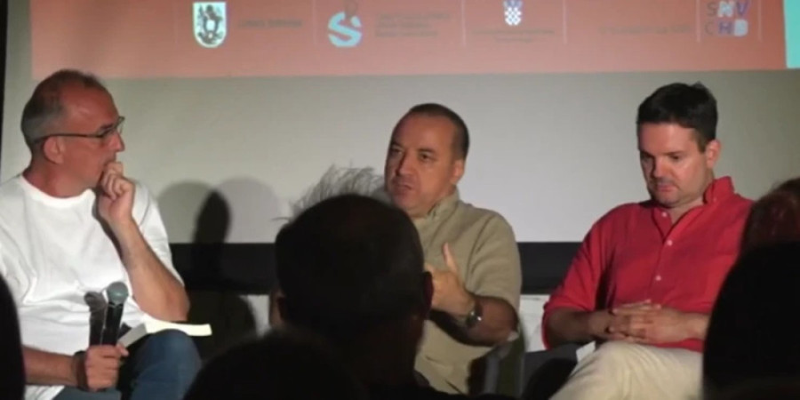 Gruhonjić i ekipa u Šibeniku na tvrđavi gde se ori Tompsonova pesma: Prvo da se skloni Vučić, zemlje u regionu se plaše Srbije